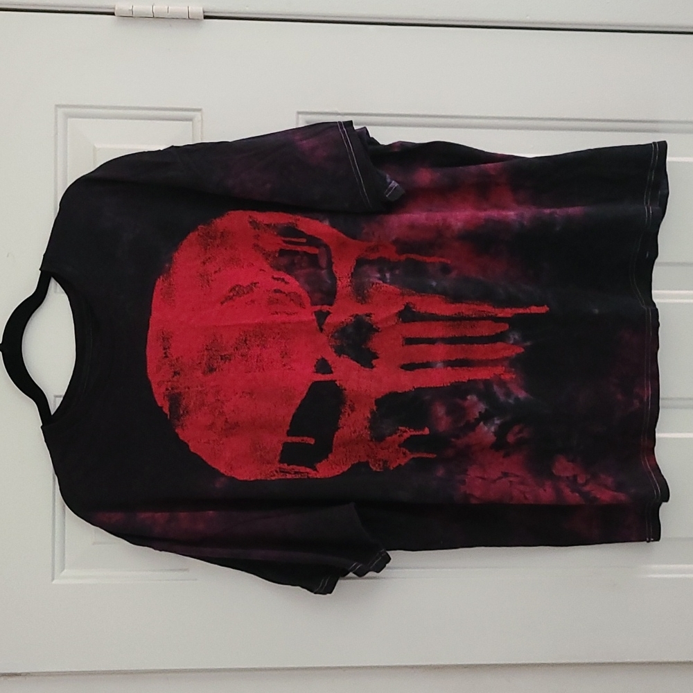 Marvel comics punisher tee
